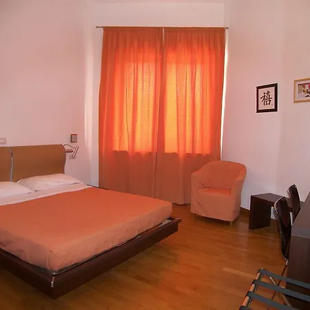 Moderno Hotel 4*