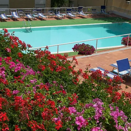 Hotel Moderno 4*